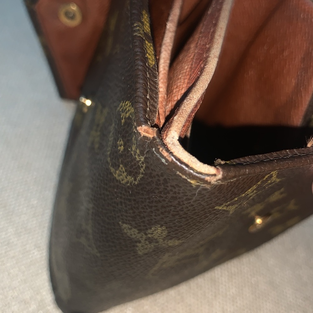 Vintage Louis Vuitton Mono Dual Snap Wallet - Picture 14 of 16